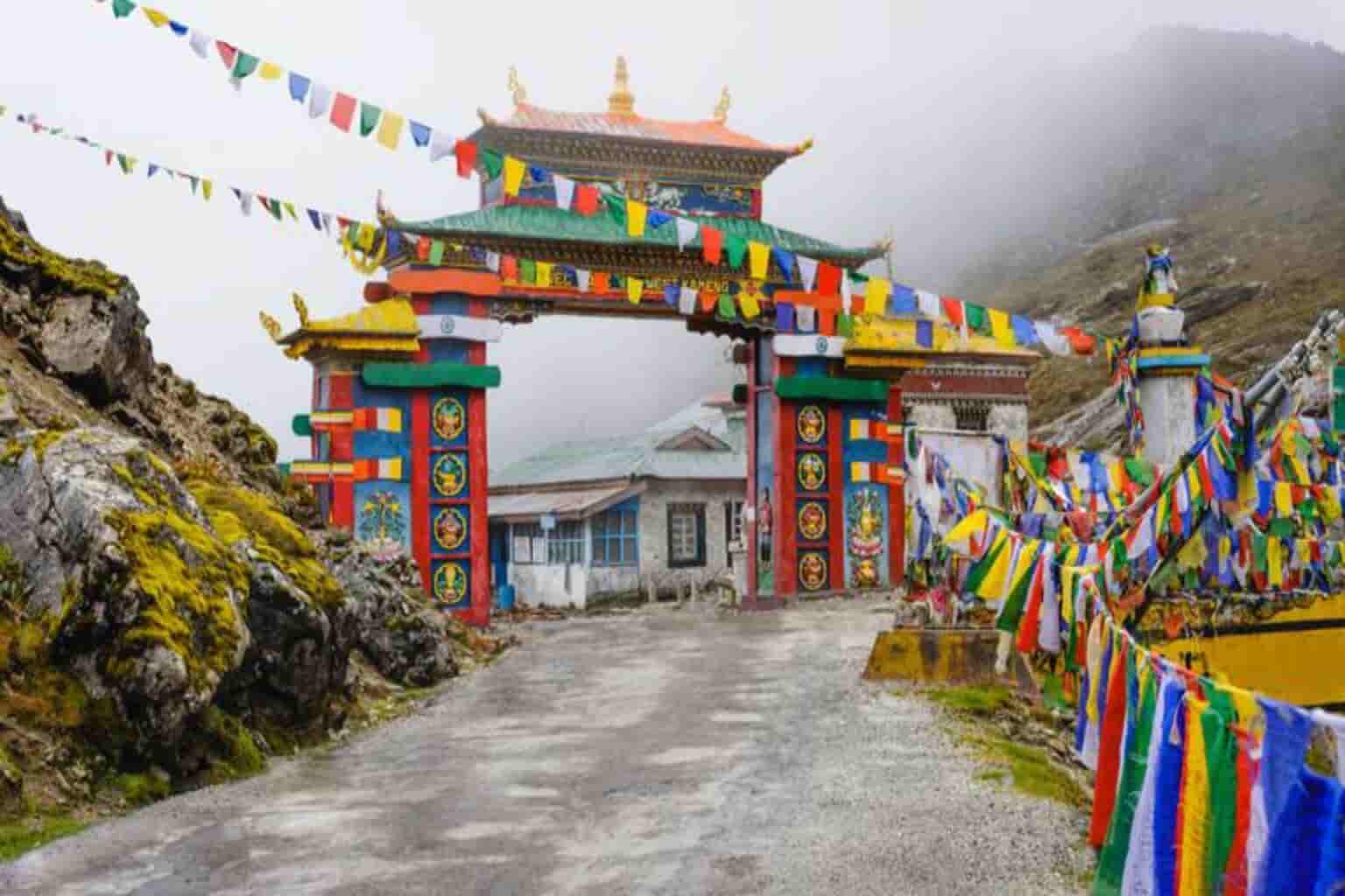 Top 10 Holiday Places to visit in india in March